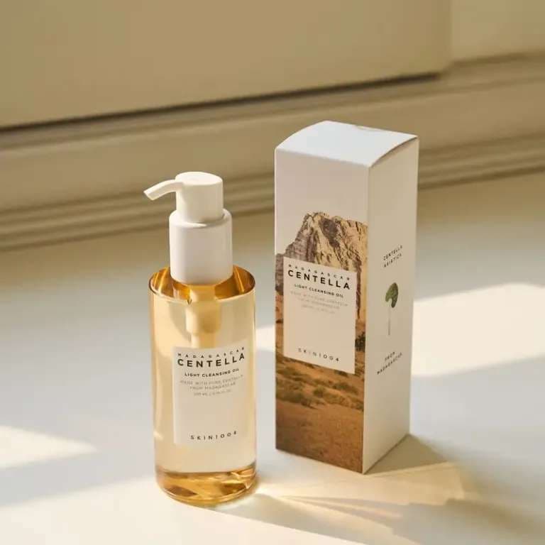 SKIN1004 Centella Light Cleansing Oil 2