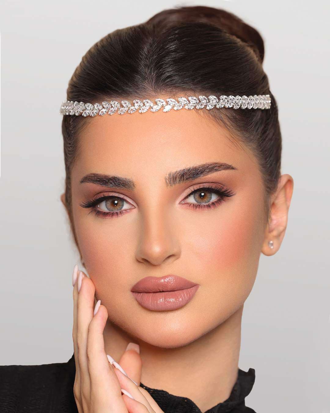 KSSEYE Luminous Latin Grey Contact Lens 2