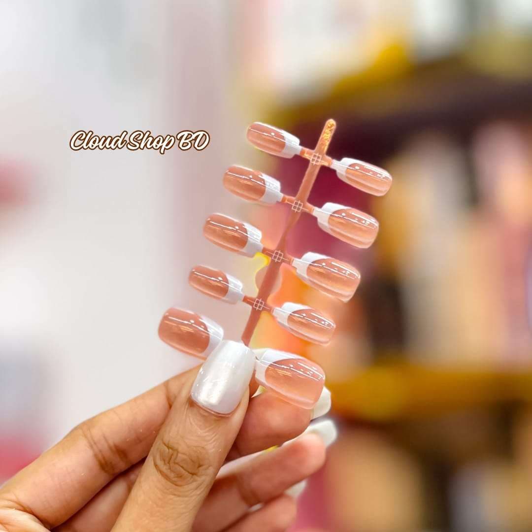 Nude French