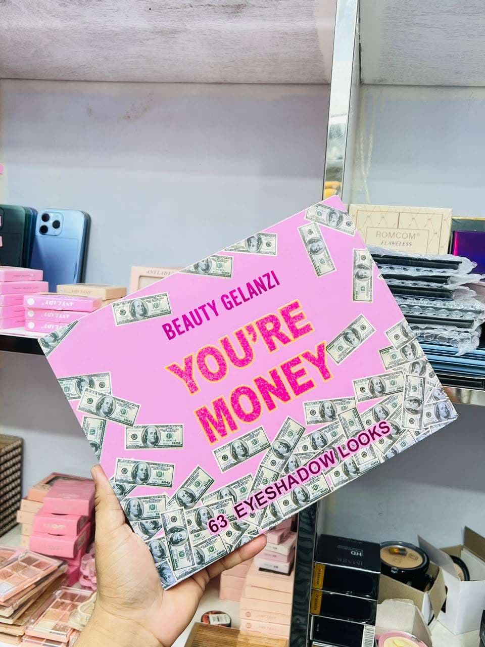 BEAUTY GELANZI YOU RE MONEY 63 COLOUR EYESHADOW LOOKS