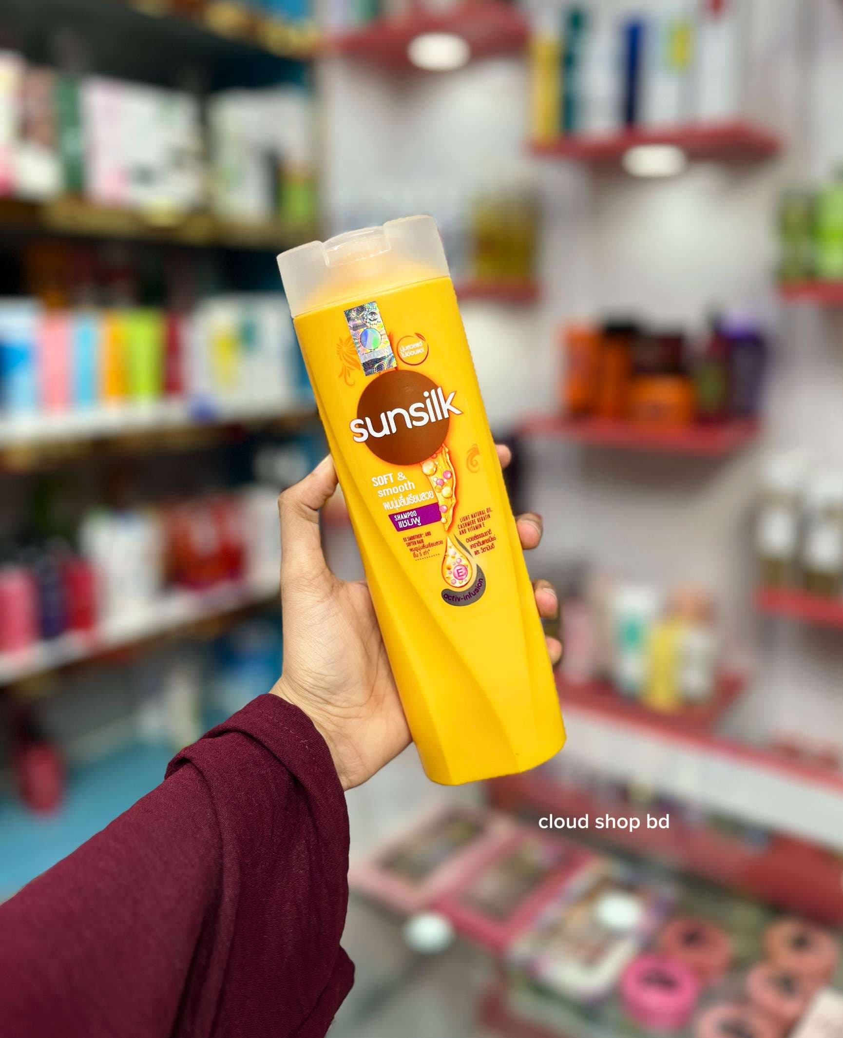 Sunsilk Soft & Smooth Shampoo with Light Natural Oil, Cashmere, Keratin & Vitamin E