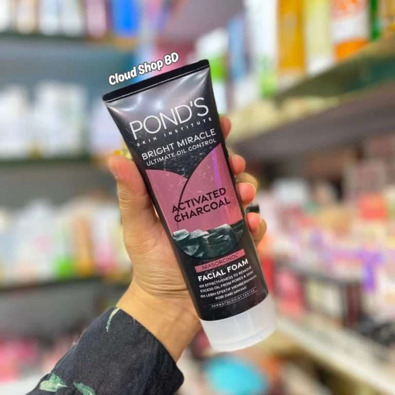 POND’S Bright Miracle Ultimate Detox Activate Charcoal Facial Foam – 100g