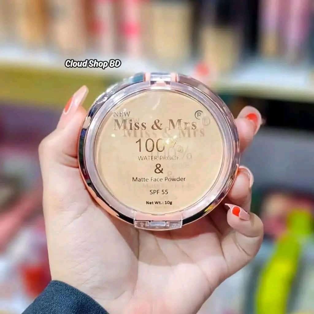 Miss & Mrs Full Coverage Compact Powder