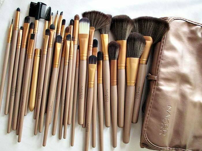 Naked3 Professional Makeup Brush Set - 32 Pcs Cloud Shop BD Cloudshopbd.com
