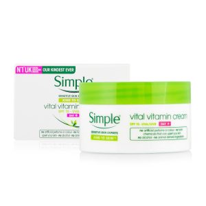 Simple Kind To Skin Vital Vitamin Day Cream With SPF15 – 50ml