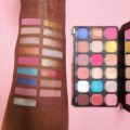 Revolution Forever Flawless Flamboyance Flamingo Eyeshadow Palette