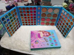 New Fasion Beauty I'm sweet 4 part eyeshadow palette Cloud Shop BD