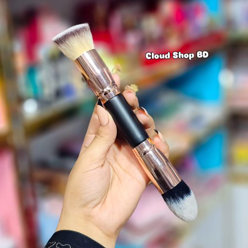 Double Ended 2-in-1 Foundation & Contour Brush