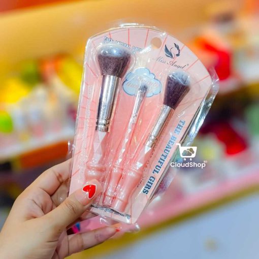 The Beautiful Girl 3 in 1 Makeup Brush Set