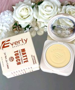 Everly Beauties Matte Touch Compact Powder SPF15+