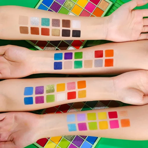 Ucanbe Nostalgic 48 Color Makeup Palette - Image 2