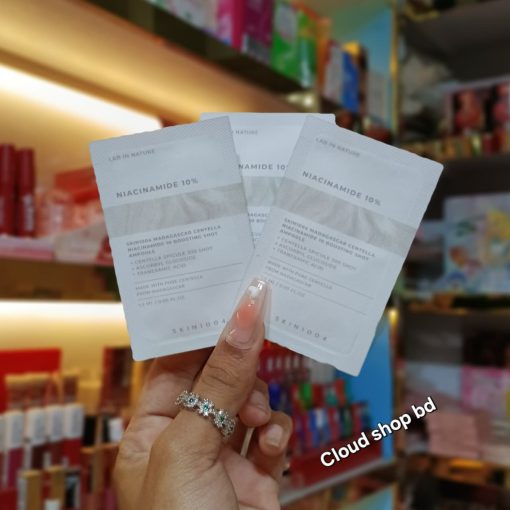 SKIN1004 Madagascar Centella Niacinamide 10 Boosting Shot Ampoule 1.5ml
