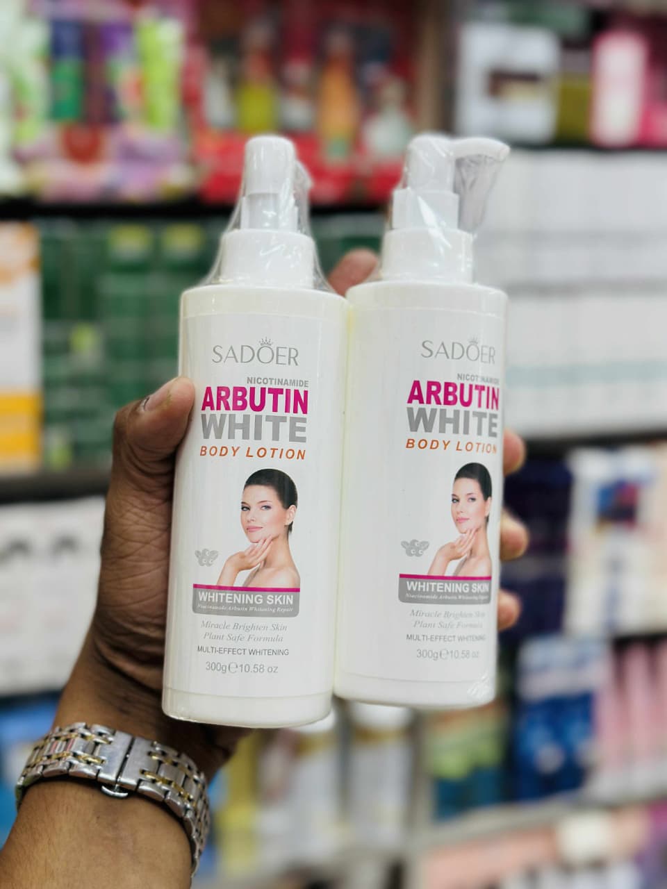 SADOER Niacinamide & Arbutin Whitening Body Lotion 300g