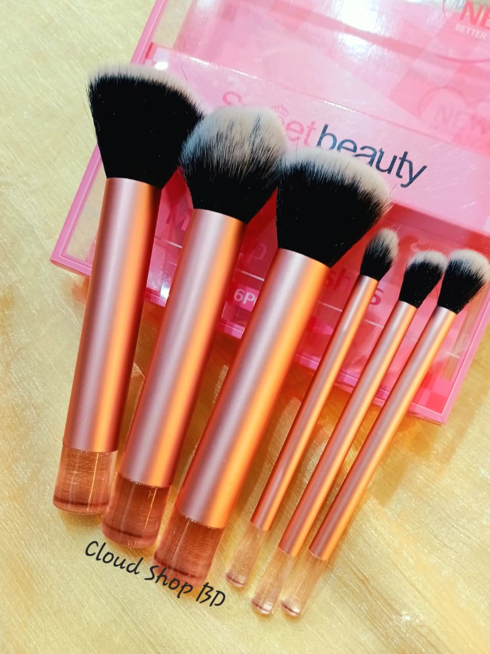 Sweet Beauty 6 Peices Makeup Brushes - Image 4