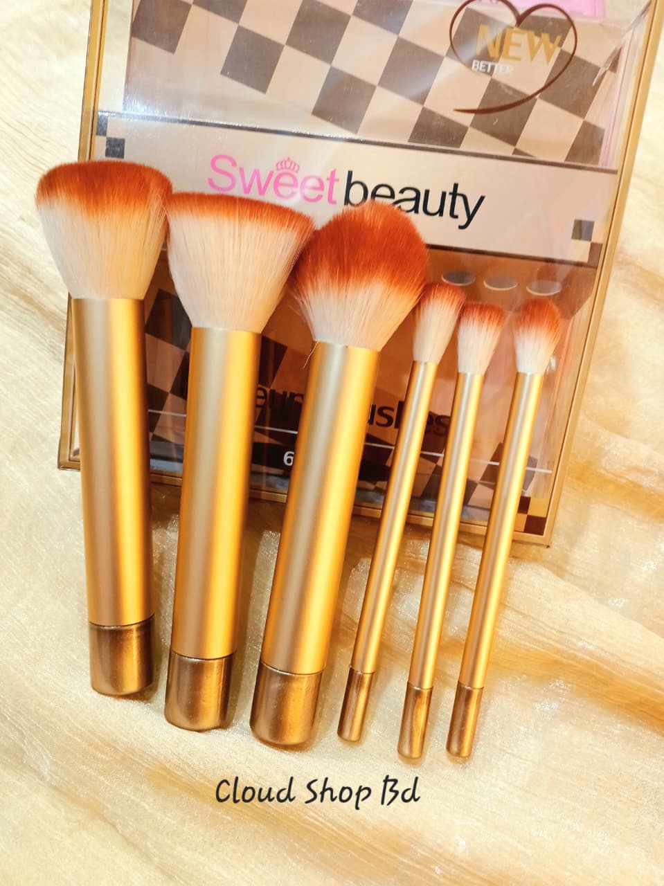 Sweet Beauty 6 Peices Makeup Brushes - Image 3