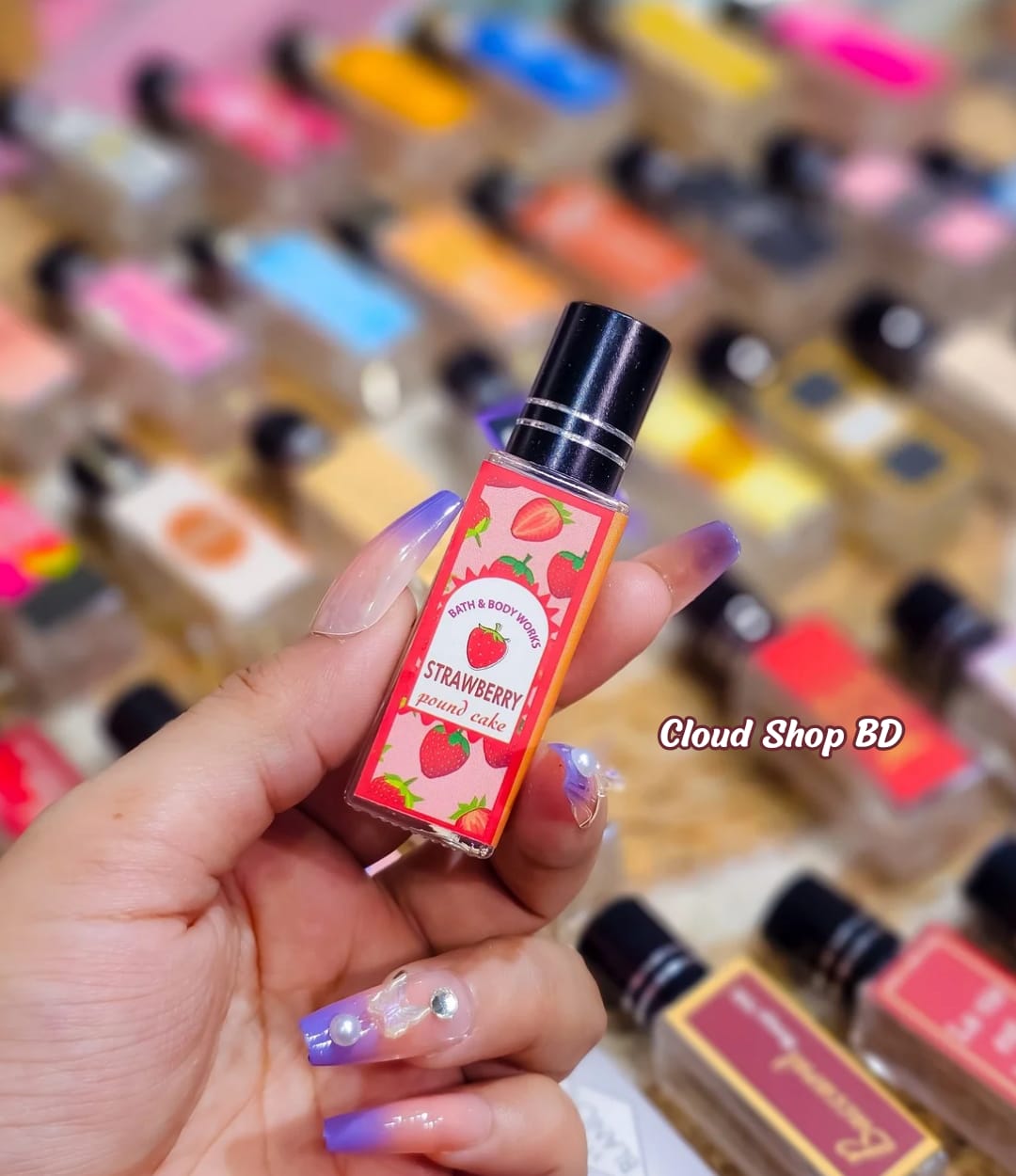 BATH & BODY WORKS STRAWBERRY Pound Cake-6ml