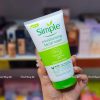 Simple Kind To Skin moisturizing Facial Wash 150 ml
