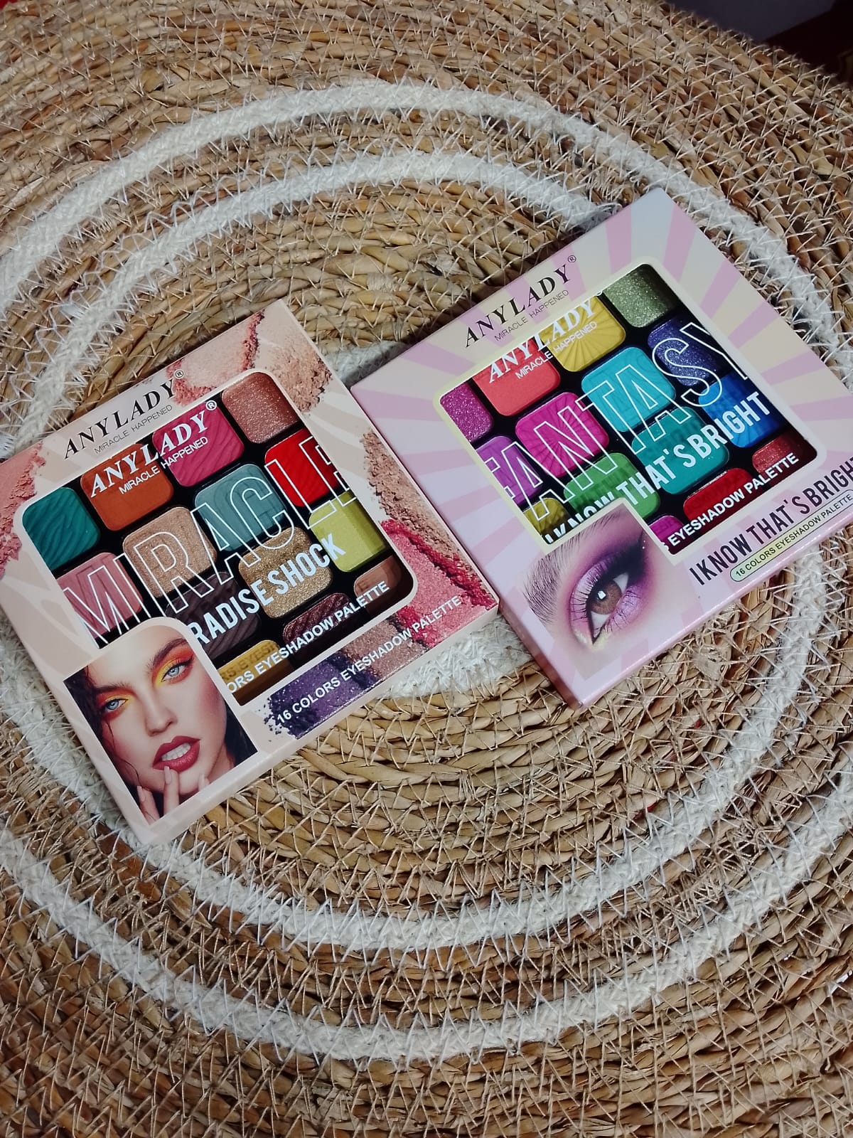 ANYLADY 16 Colors Eyeshadow Pallate