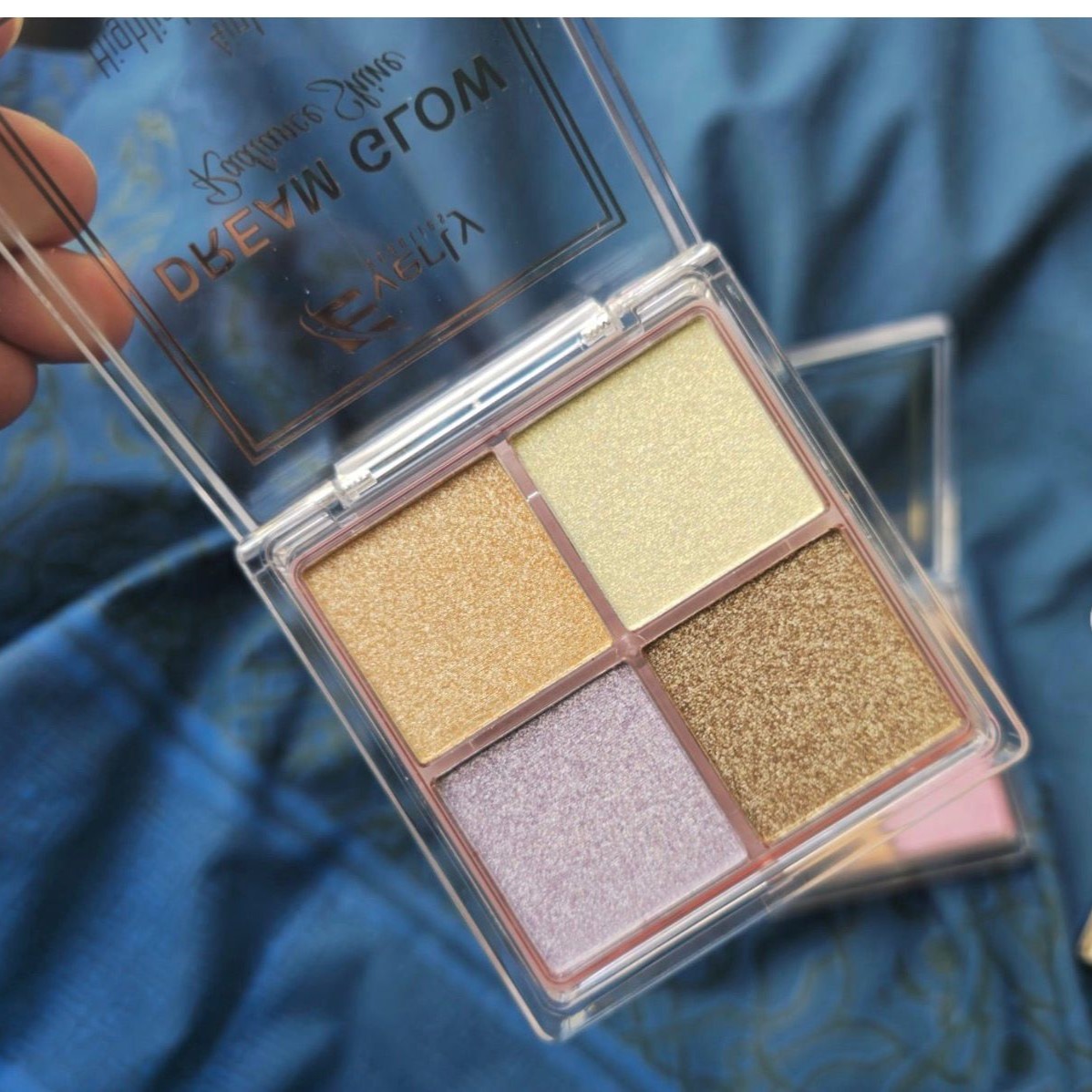 Everly Beauties Dream Glow Radiance Shine Highlighter Palette - Image 2