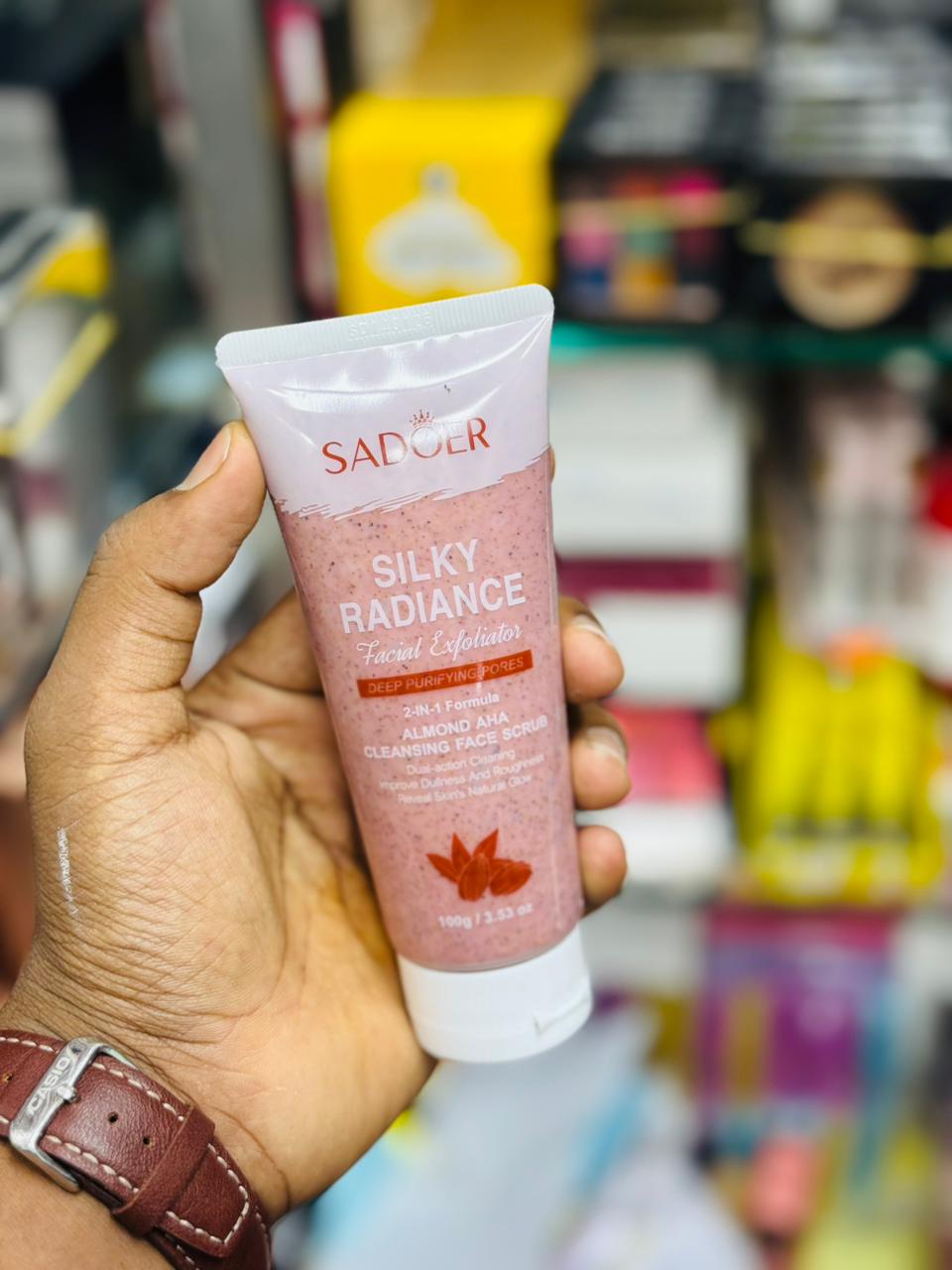 SADOER Silky Radiance Almond AHA Cleansing Face Scrub